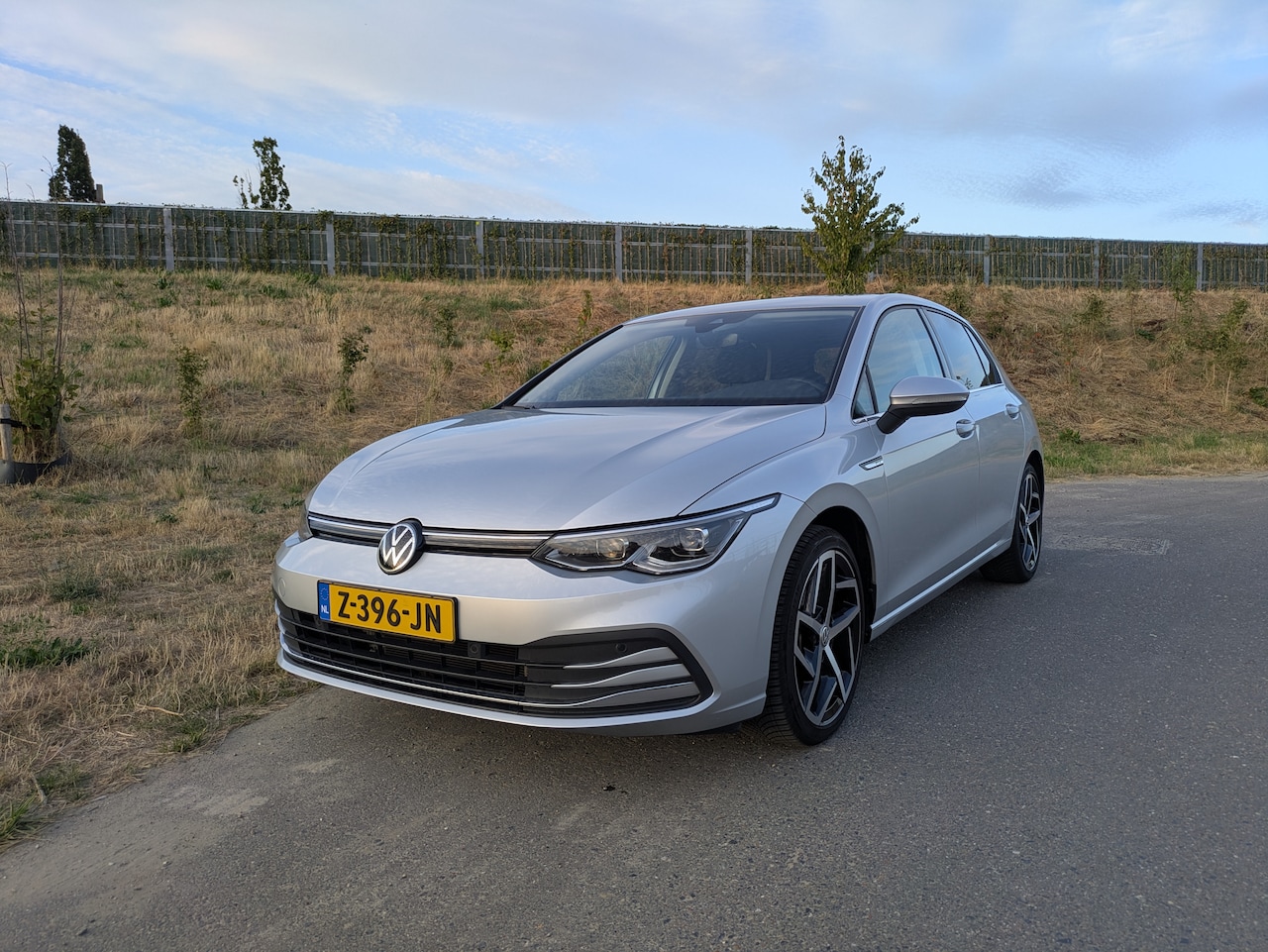 Volkswagen Golf - 1.5 eTSI Style - AutoWereld.nl