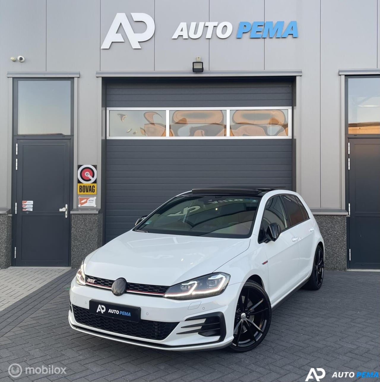 Volkswagen Golf - 2.0 TSI GTI DSG Performance 245PK - AutoWereld.nl