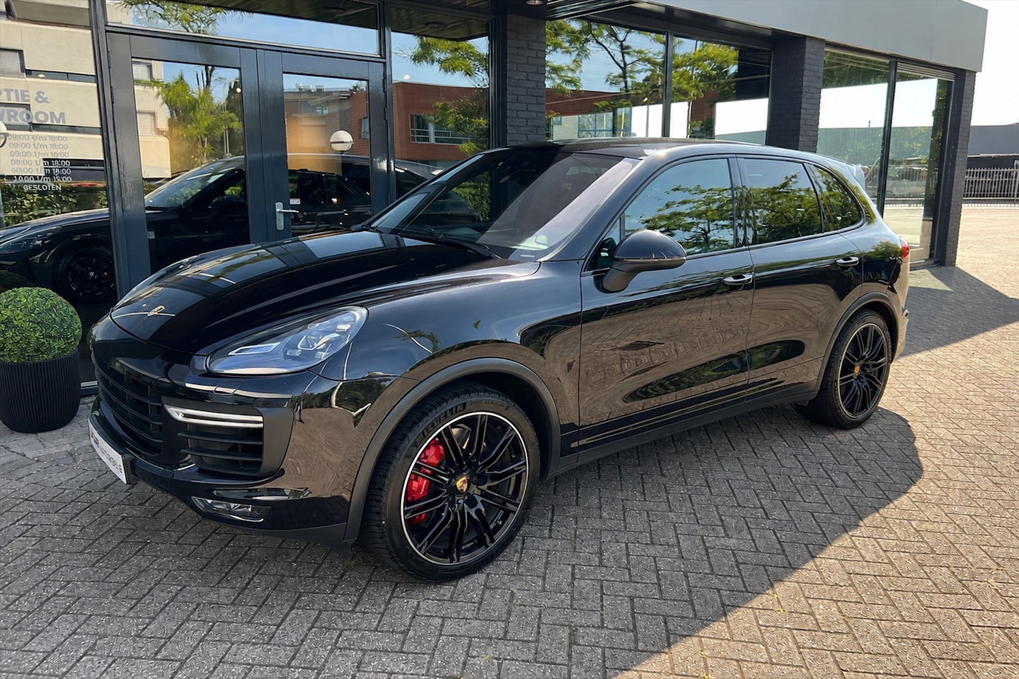 Porsche Cayenne - 4.8 Turbo 4.8 Turbo - AutoWereld.nl