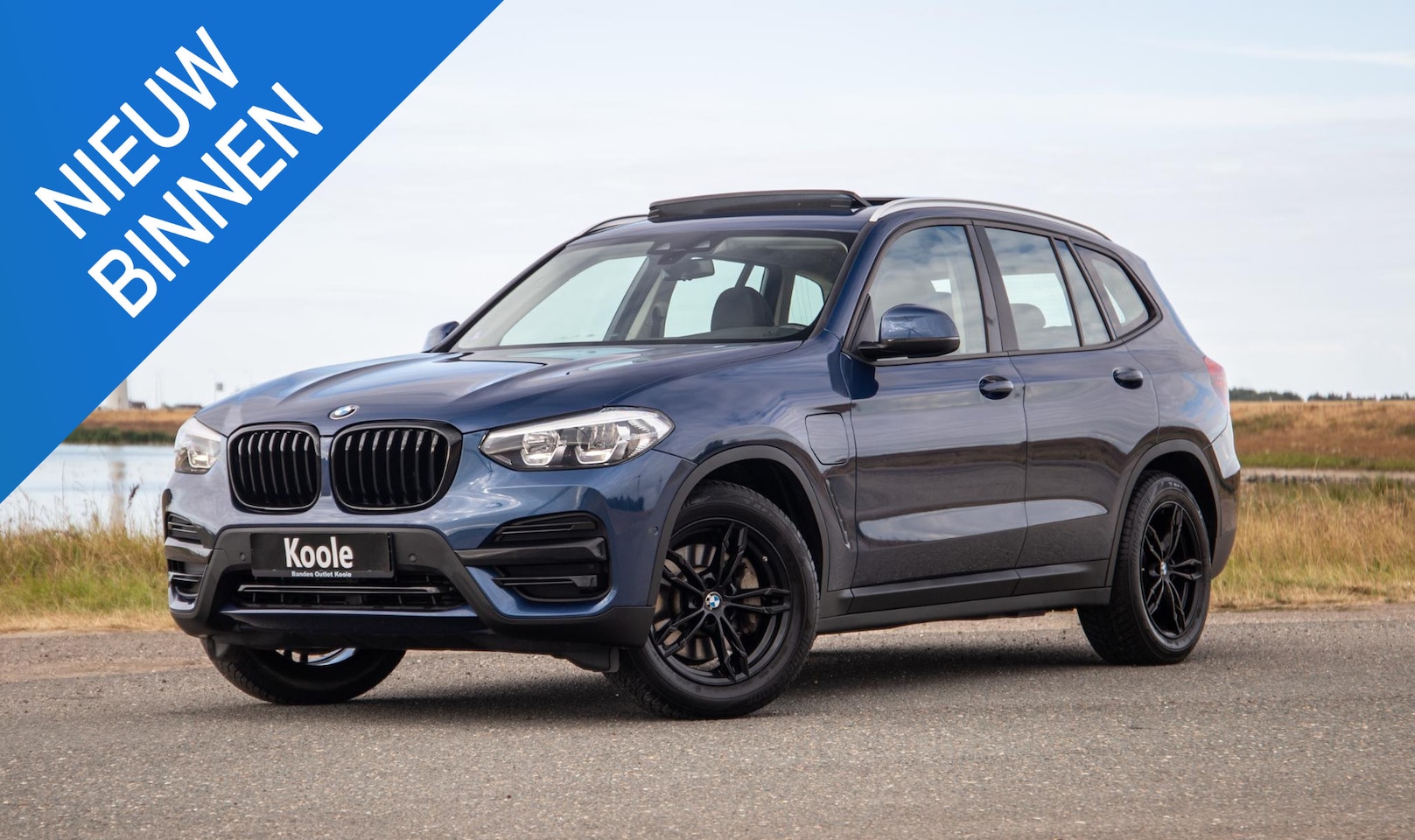 BMW X3 - xDrive30e Executive BLACK LINE / PANORAMA DAK / CARPLAY / LEER / STOELVERWARMING / CAMERA - AutoWereld.nl