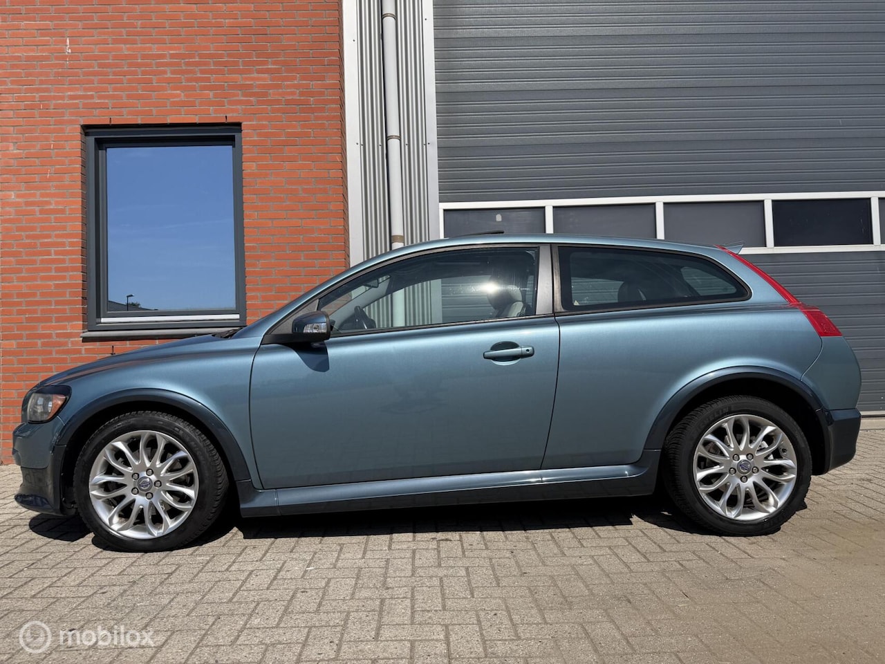 Volvo C30 - 2.4i Summum - bodykit - s/k dak - dealer o.h. - AutoWereld.nl