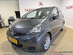 Toyota Aygo - 1.0-12V Now AIRCO/5DRS/CARPLAY/APK/NAP/2EIG