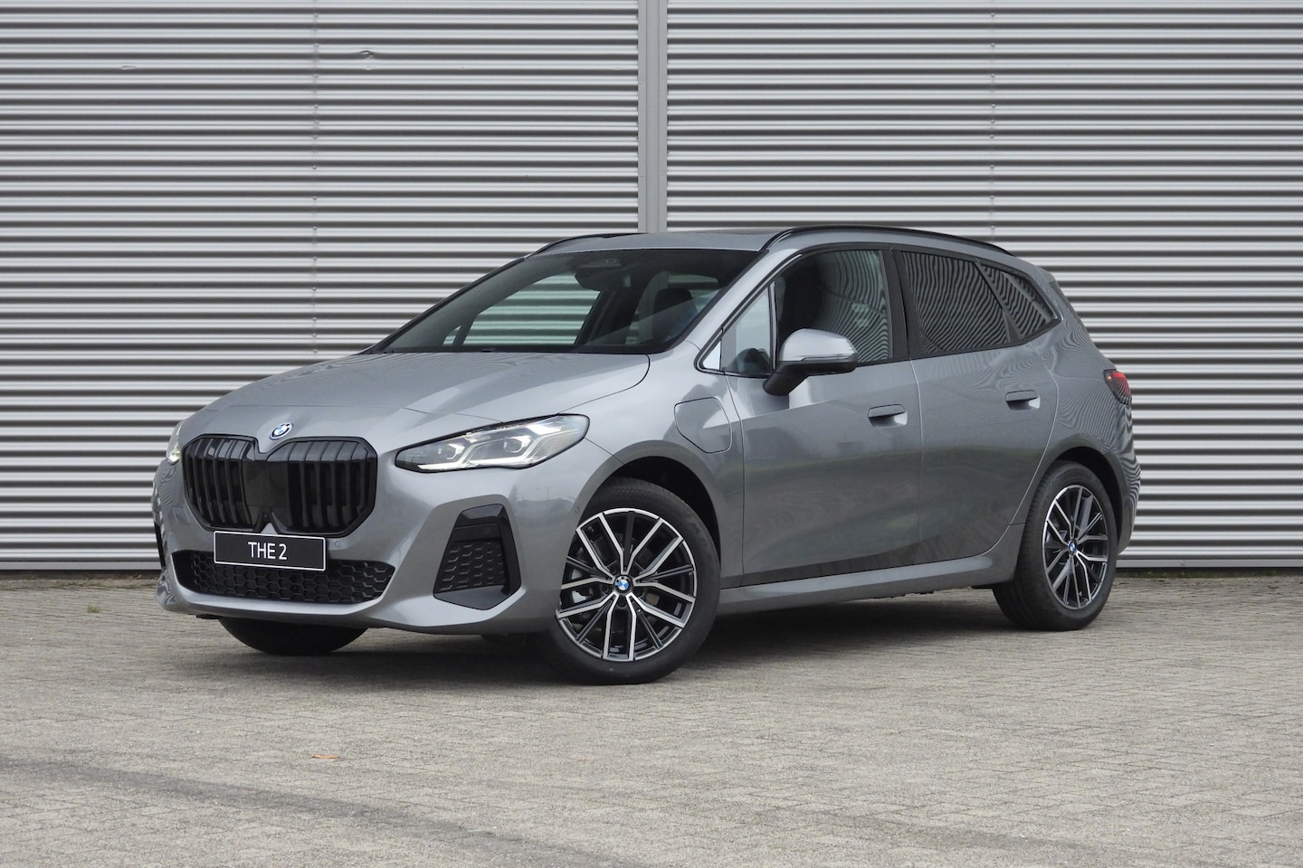 BMW 2-serie Active Tourer - 225e xDrive M Sport Automaat / Panoramadak / Trekhaak / Achteruitrijcamera / Sportstoelen - AutoWereld.nl
