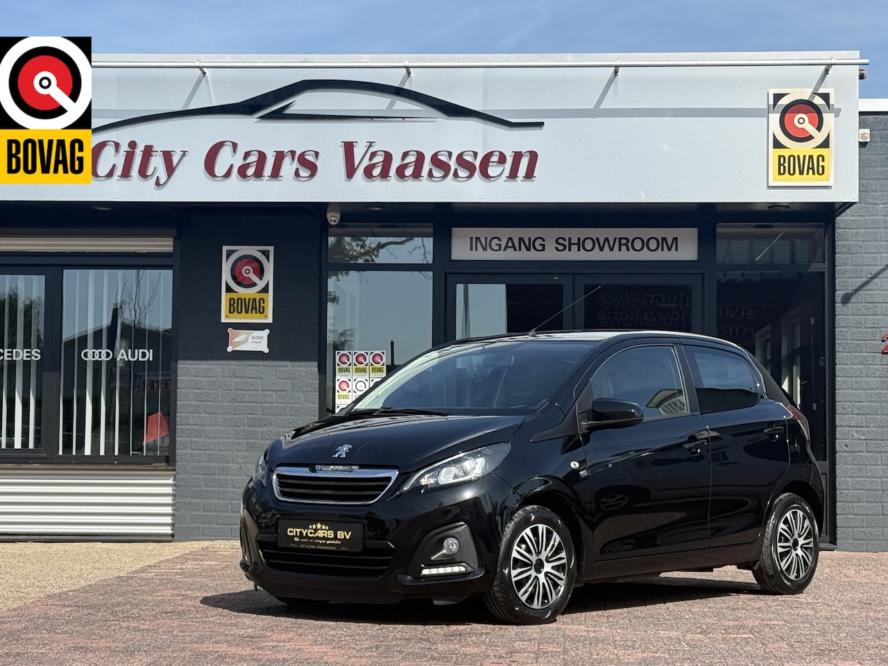 Peugeot 108 - 1.0 e-VTi Active 70 pk org nl auto nap logisch apk tot 03-08-27 airco 5 deurs led dagrijve - AutoWereld.nl
