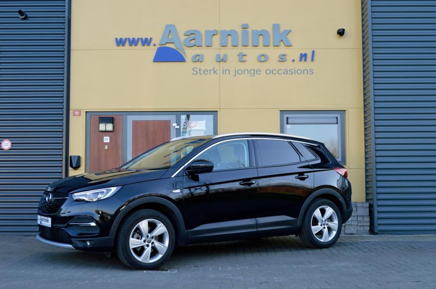 Opel Grandland X - 1.2 Turbo Ultimate 1.2 Turbo Ultimate - AutoWereld.nl