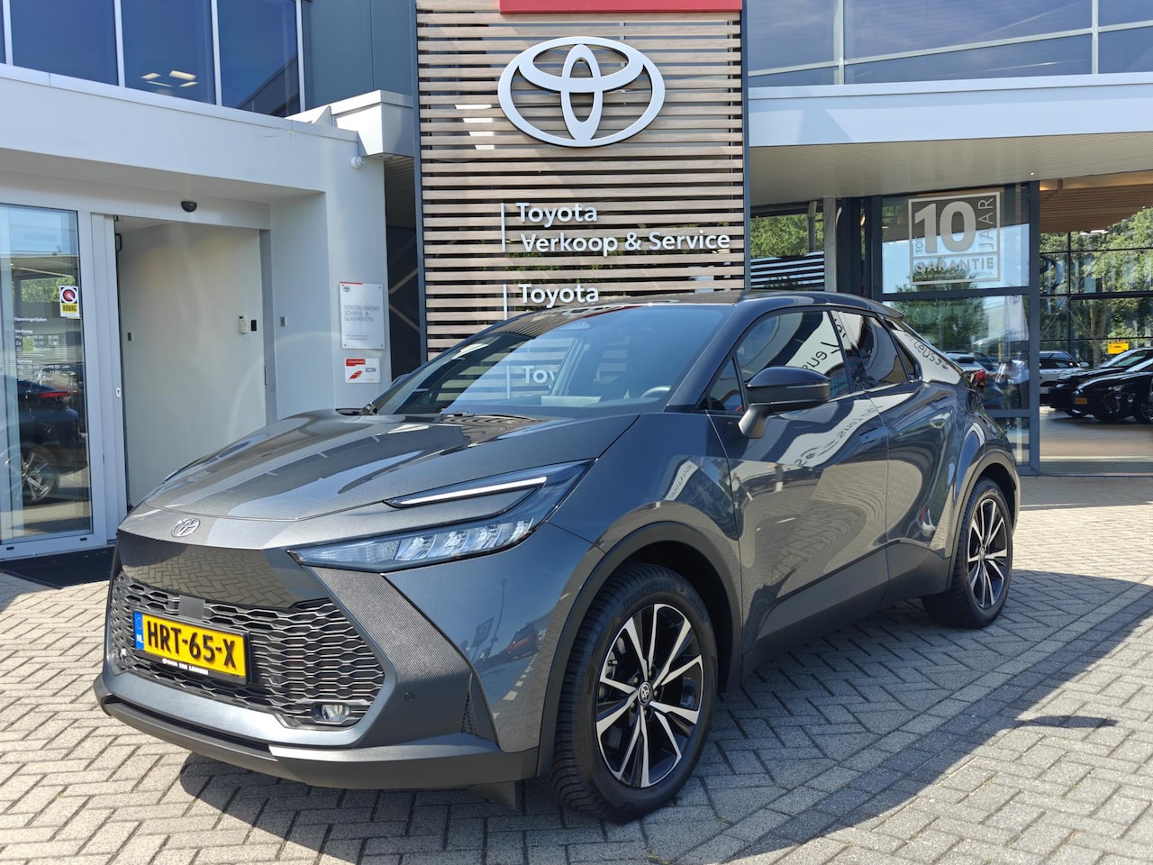 Toyota C-HR - 2.0 Plug-in Hybrid 220 Dynamic 1E EIGENAAR TREKHAAK ALL-SEASON STOEL/STUURVERW APPLE/ANDRO - AutoWereld.nl