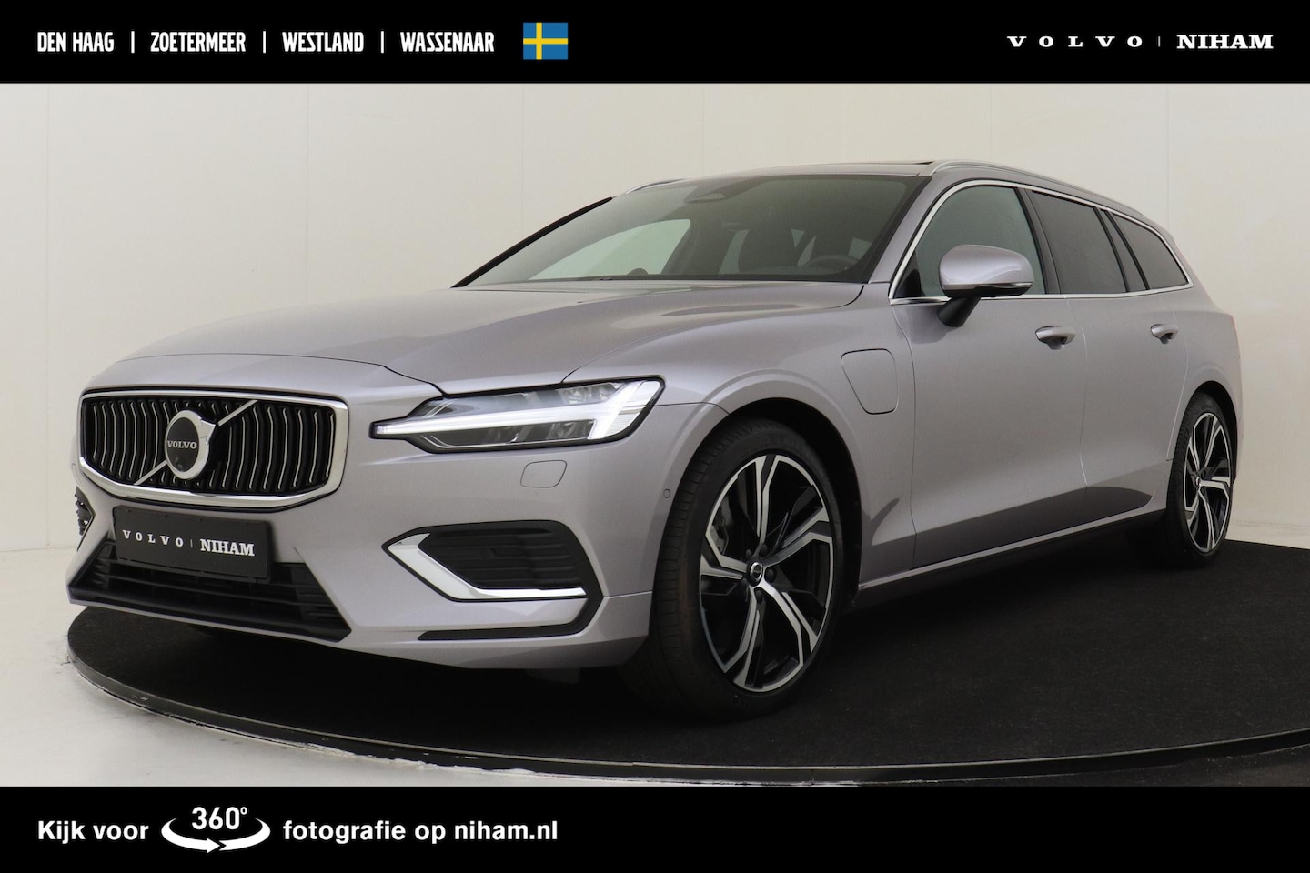 Volvo V60 - T8 PLUG-IN HYBRID AWD ULTRA BRIGHT *UNIEK!* -PANO.DAK|BOWERS&WILKINS|SLATE|360°CAM|HEAD-UP - AutoWereld.nl