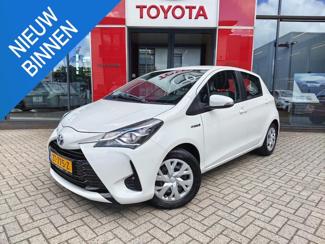 Toyota Yaris - 1.5 Hybrid Active | Navigatie | Achteruitrijcamera | Airco - AutoWereld.nl