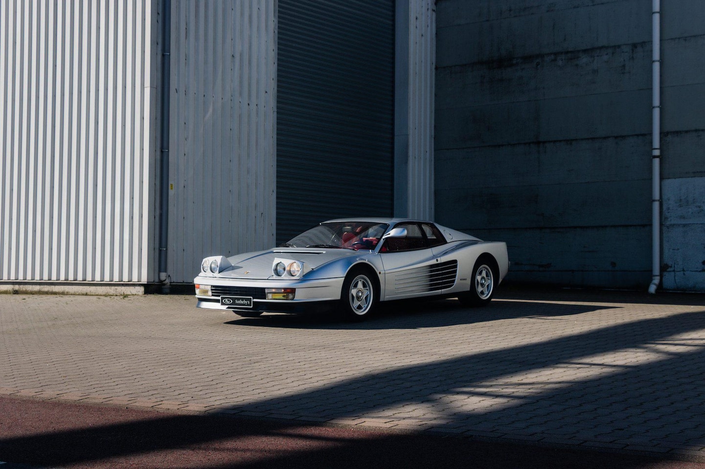 Ferrari Testarossa - AutoWereld.nl