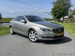 Volvo S60 - 1.6 T3 |Dealer onderhouden|Climate|Cruise|Trekhaak