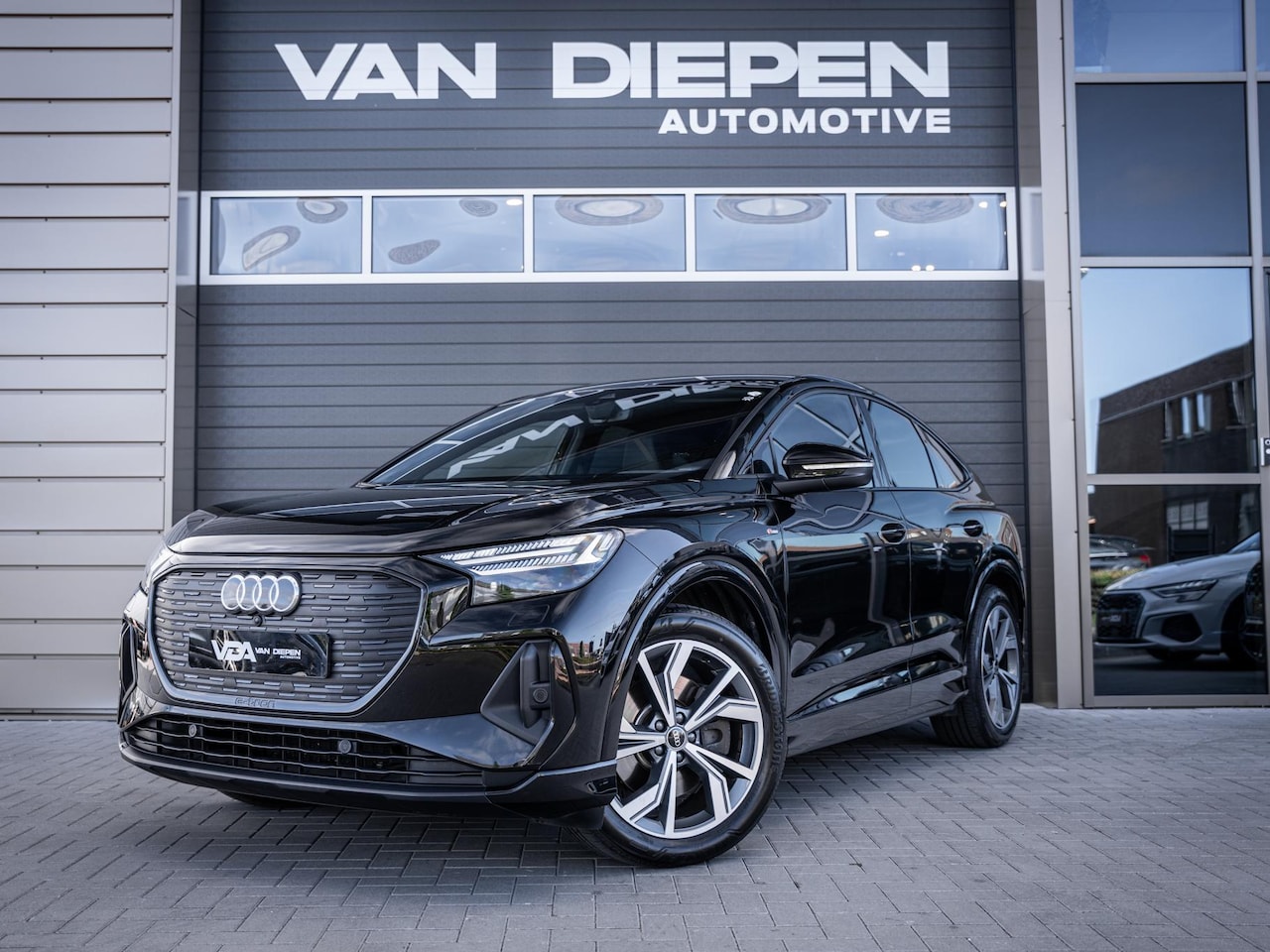 Audi Q4 Sportback e-tron - 40 S edition 77 kWh 2x-Sline l Warmtepomp l Matrix l Memory l Camera - AutoWereld.nl