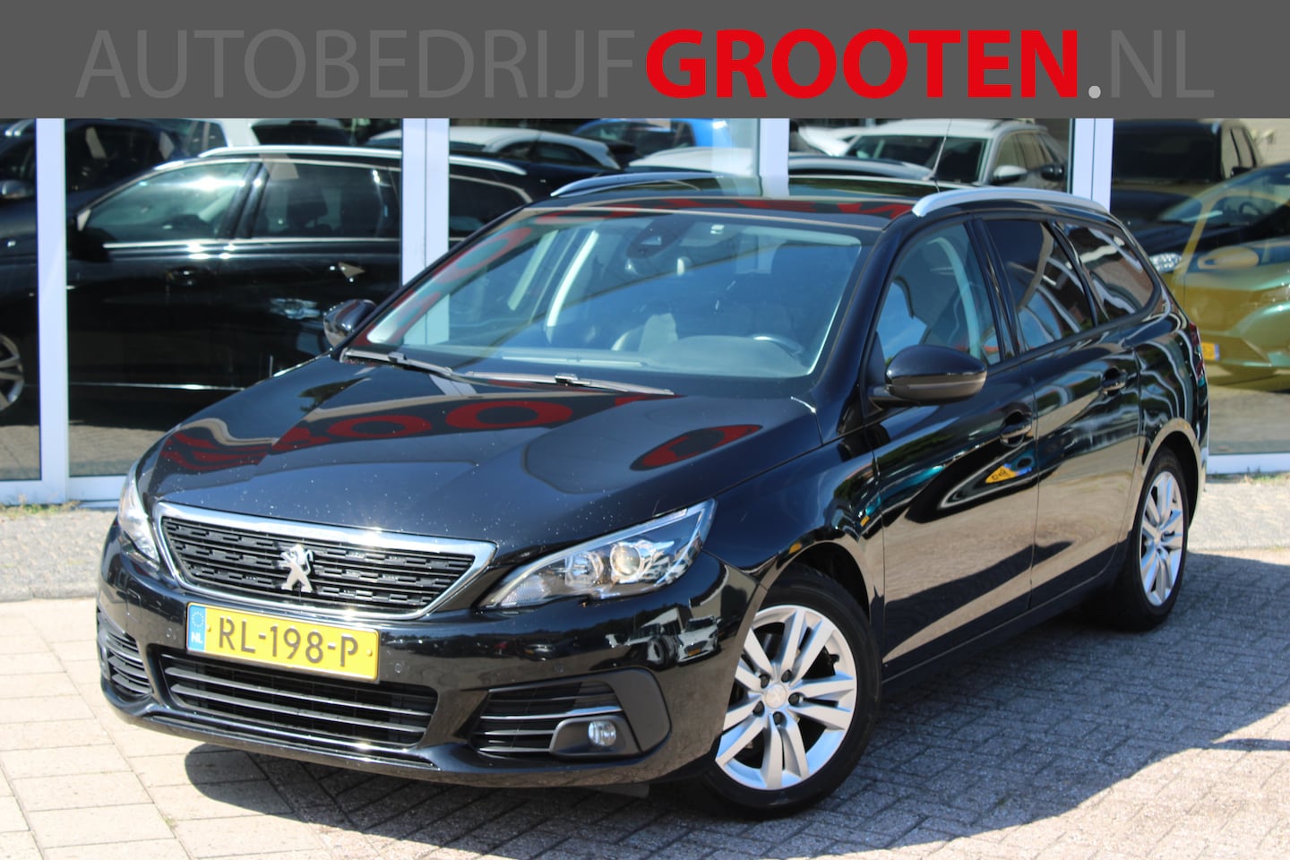 Peugeot 308 SW - 1.2 PureTech Blue Lease Executive 1.2 PureTech Blue Lease Executive - AutoWereld.nl