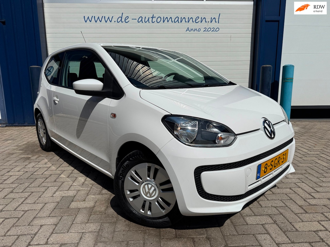 Volkswagen Up! - 1.0 move up! BlueMotion 75pk 3-drs / AIRCO / NAVI / BT / APK 06-27 - AutoWereld.nl