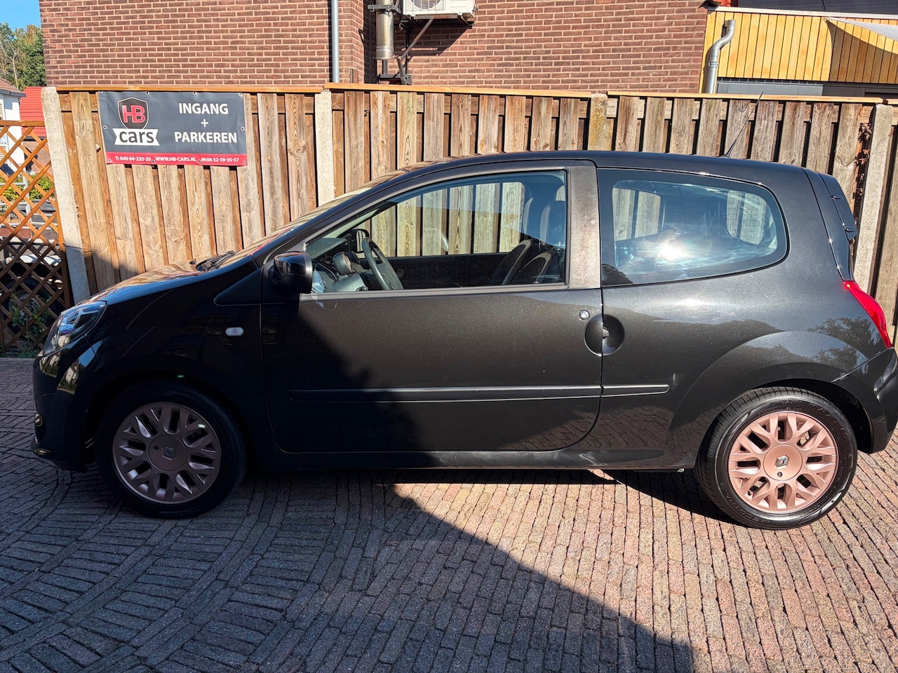 Renault Twingo - 1.2-16V Miss Sixty 1.2-16V Miss Sixty - AutoWereld.nl