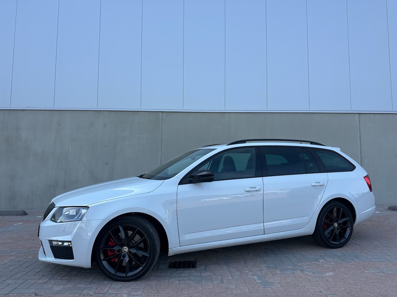 Skoda Octavia Combi - 2.0 TSI RS Climate C, Cruise C, RS Sportstoelen, Camera!!!! DONDERDAG 13-08 ZIJN WIJ GESLO - AutoWereld.nl