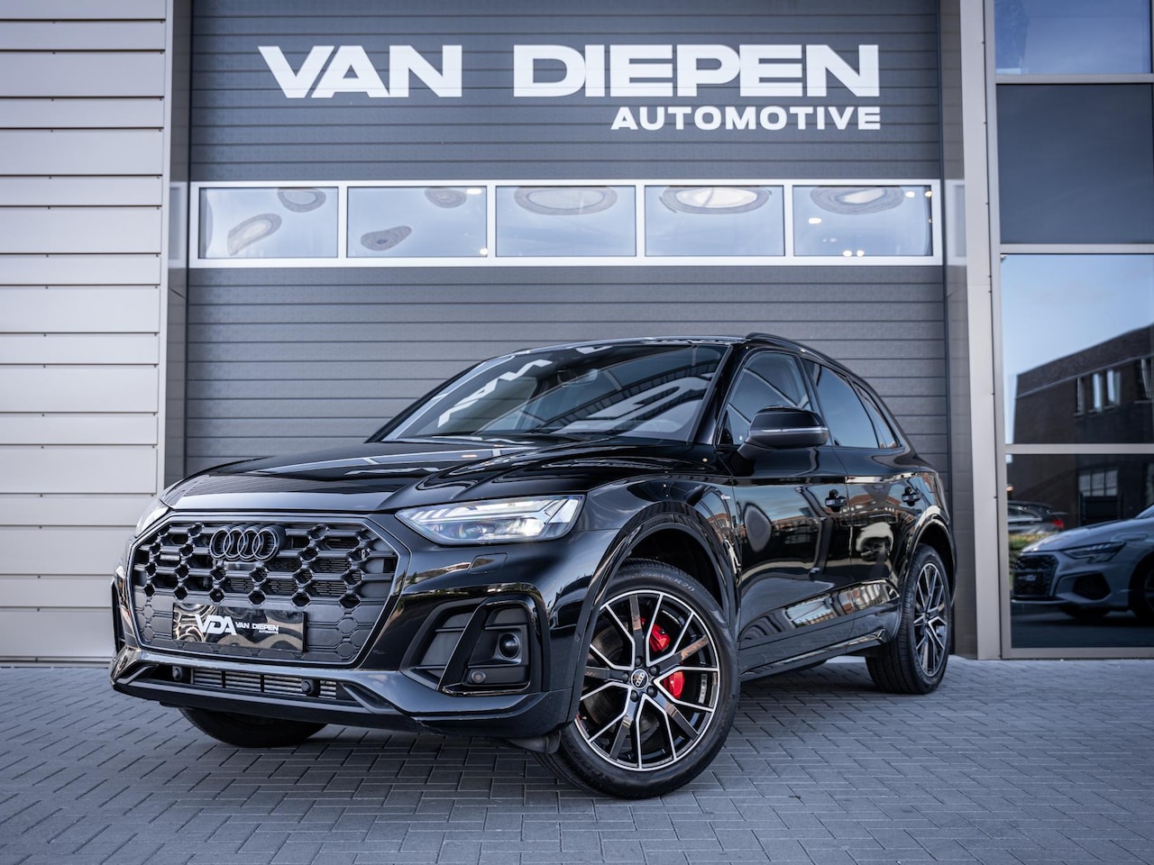 Audi Q5 - 55 TFSI e S edition Competition 3x S-Line l Pano l Trekh. l Memory l B&O - AutoWereld.nl