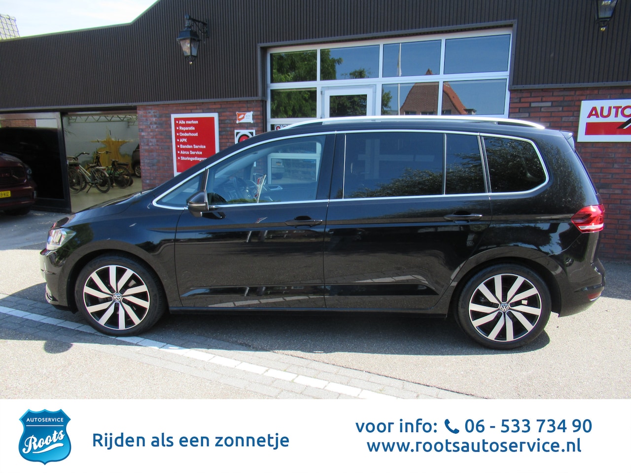 Volkswagen Touran - 1.2 TSI Highline OPEN-DAK*NAVI*TREKH*CRUISE ! 1 E EIGENAAR - AutoWereld.nl