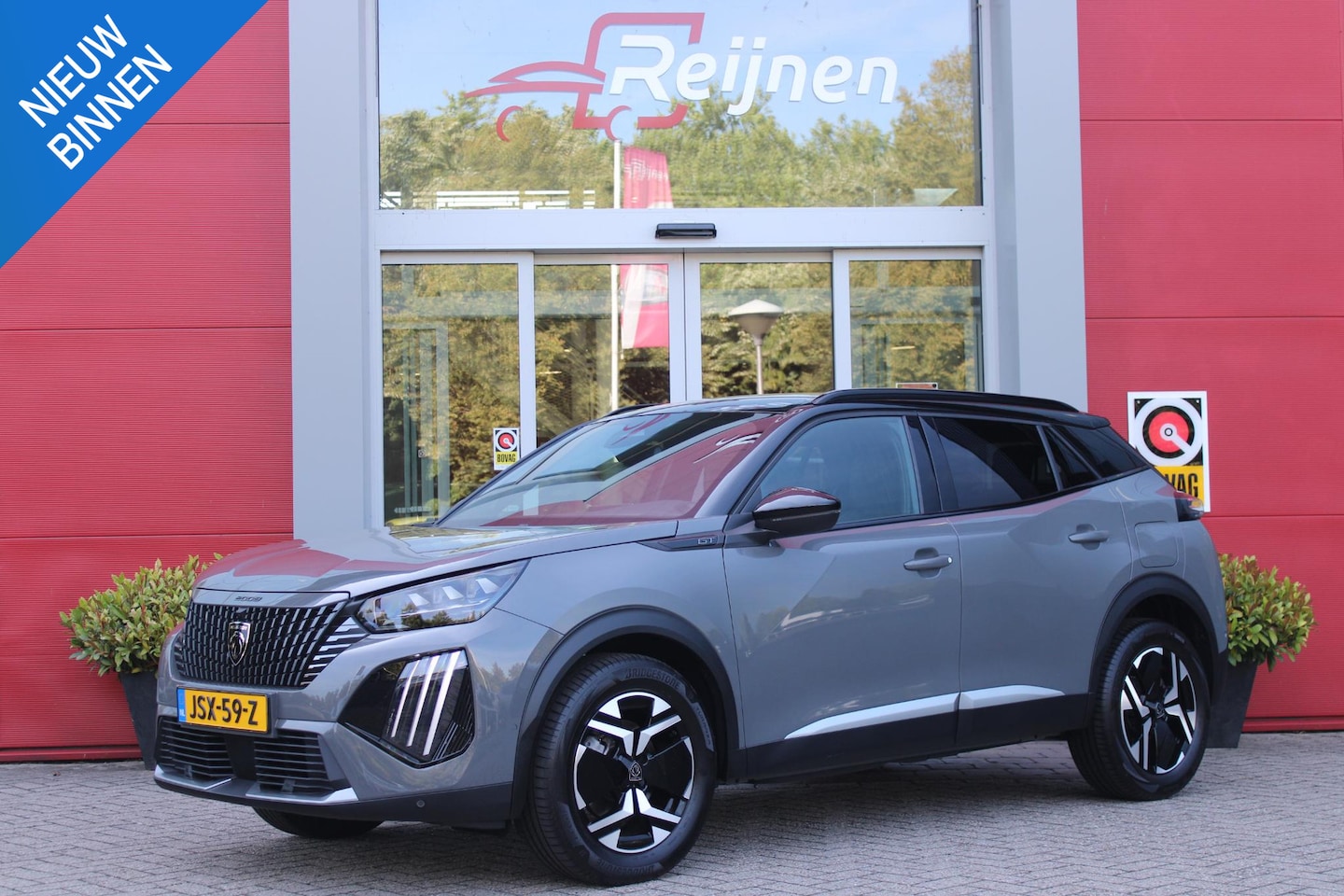 Peugeot 2008 - 1.2 Hybrid 145PK AUTOMAAT GT PACK | ELEKTRISCH BEDIENBARE BESTUURDERSSTOEL | NAVIGATIE | F - AutoWereld.nl