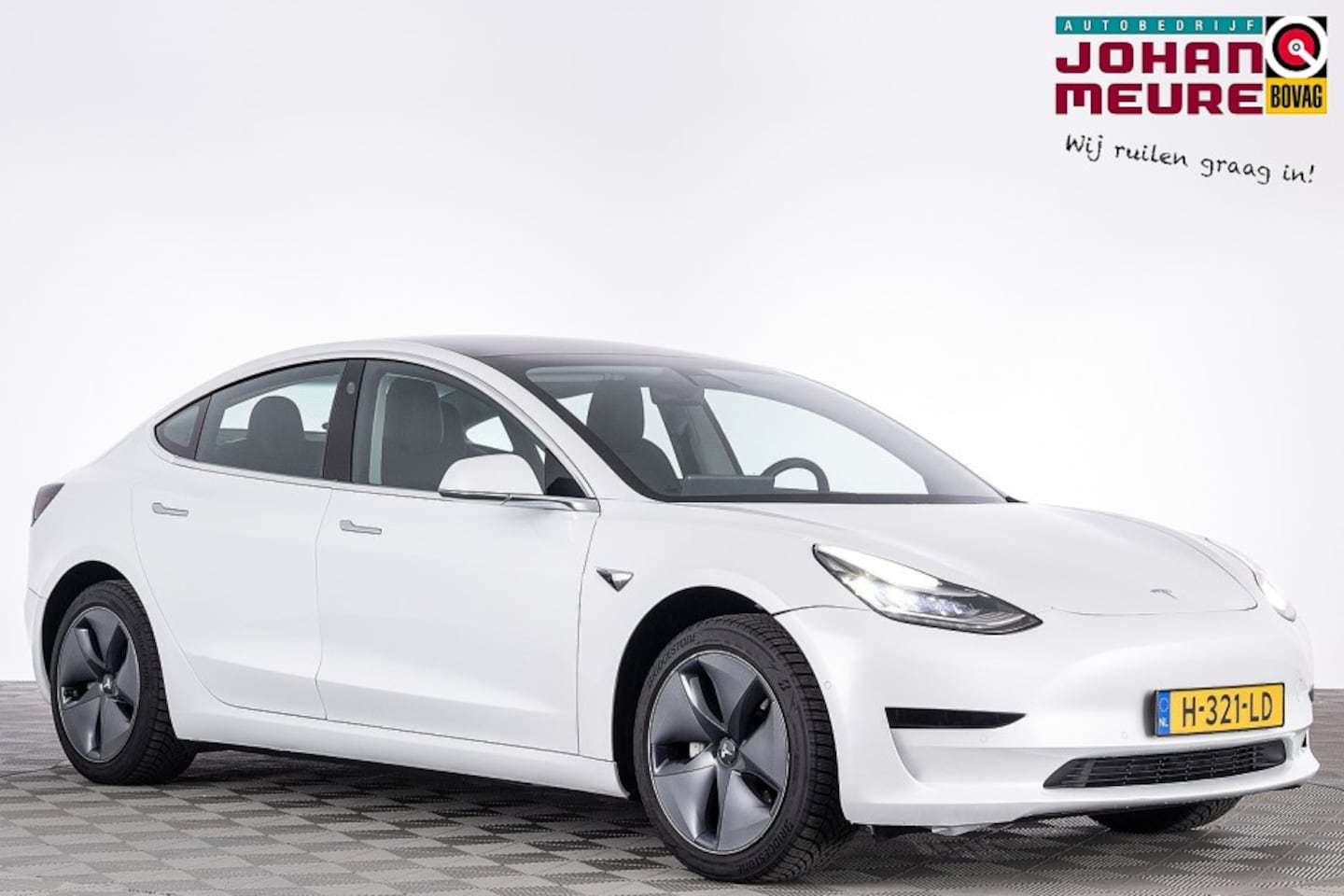 Tesla Model 3 - Standard RWD Plus 60 kWh | PANORAMADAK | LEDER - AutoWereld.nl