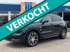 Lynk & Co 01 - 1.5 261pk PHEV 7DCTH | Black Edition | Orig.NL | Trekhaak | PanoramaDak | 360 graden Camer