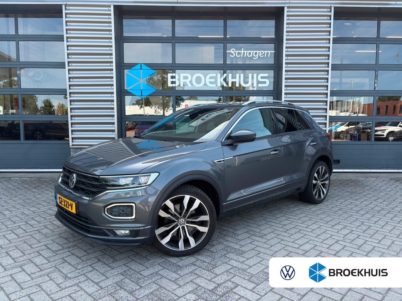Volkswagen T-Roc - 1.5 TSI 150 pk Sport 7-DSG | Trekhaak | Panoramadak | Achteruitrijcamera | - AutoWereld.nl