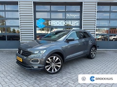 Volkswagen T-Roc - 1.5 TSI 150 pk Sport 7-DSG | Trekhaak | Panoramadak | Achteruitrijcamera |