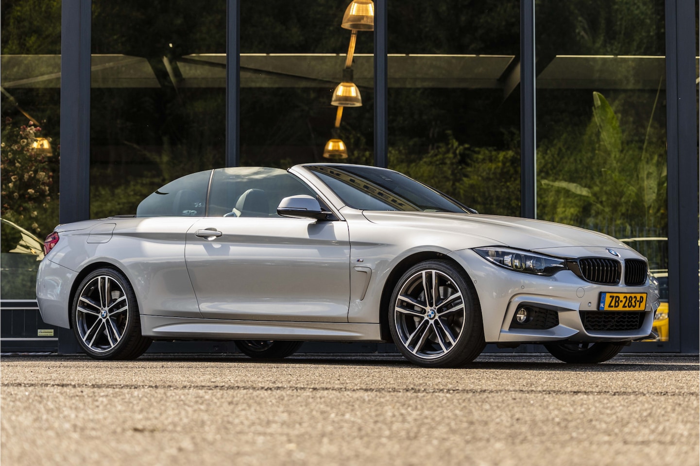 BMW 4-serie Cabrio - 440i High Executive 440i High Executive - AutoWereld.nl