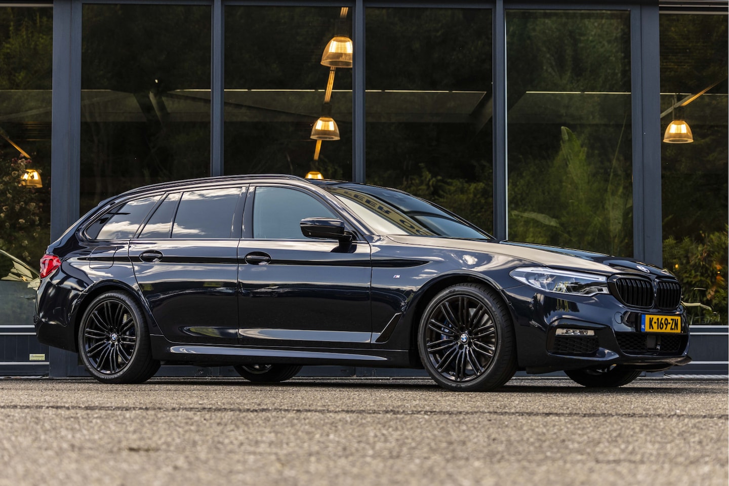 BMW 5-serie Touring - 540i xDrive High Executive 540i xDrive High Executive - AutoWereld.nl
