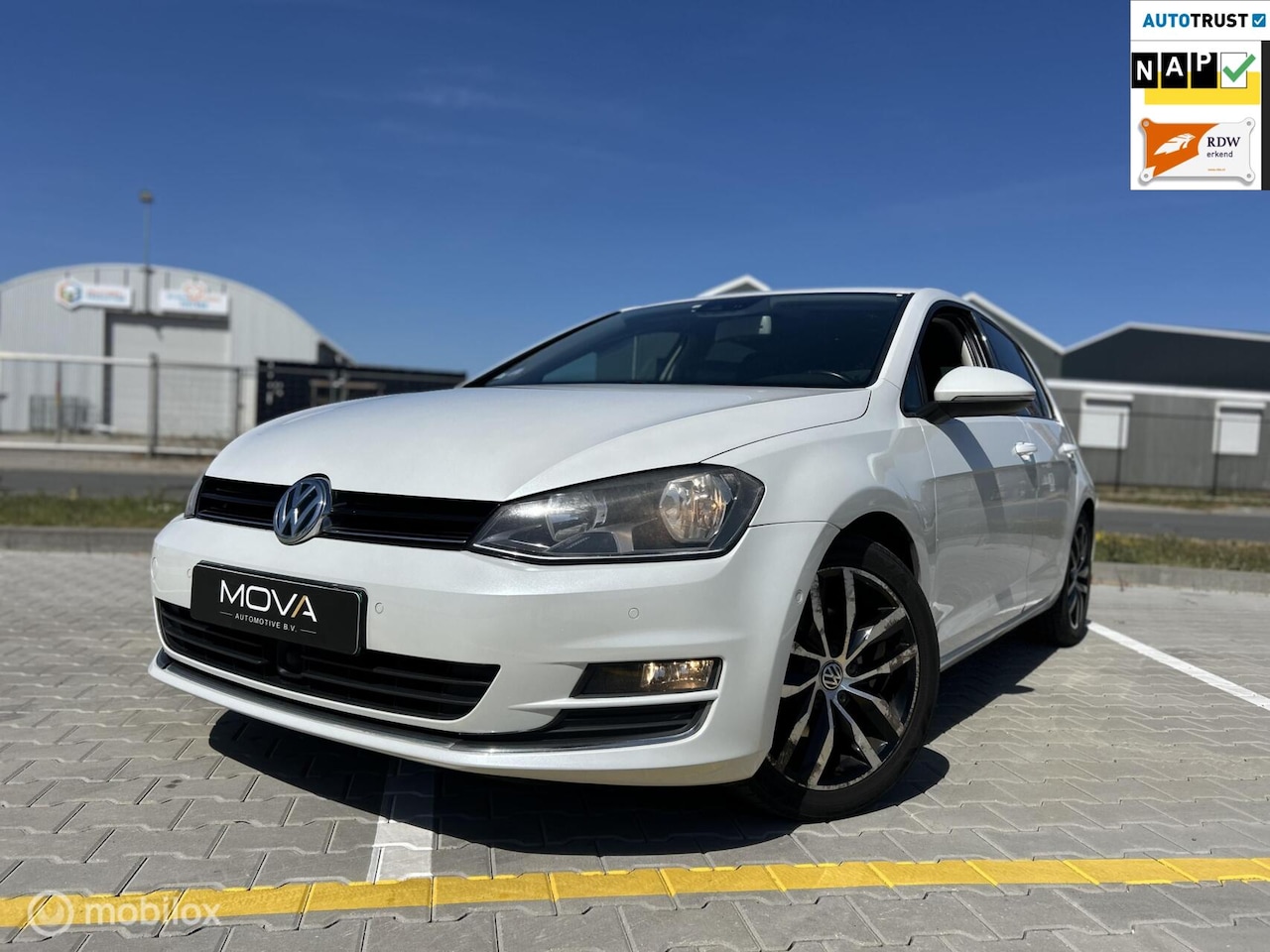 Volkswagen Golf - 1.4 TSI ACT Highline|DSG|CRUISE CONTR|LEDER| - AutoWereld.nl