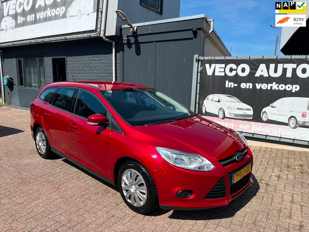 Ford Focus Wagon - 1.0 EcoBoost Trend nette auto nieuwe distributieriem - AutoWereld.nl
