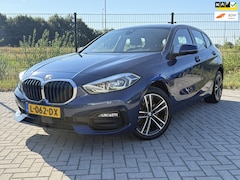 BMW 1-serie - 118i High Executive | Camera | PDC | Carplay | Cruise Control |