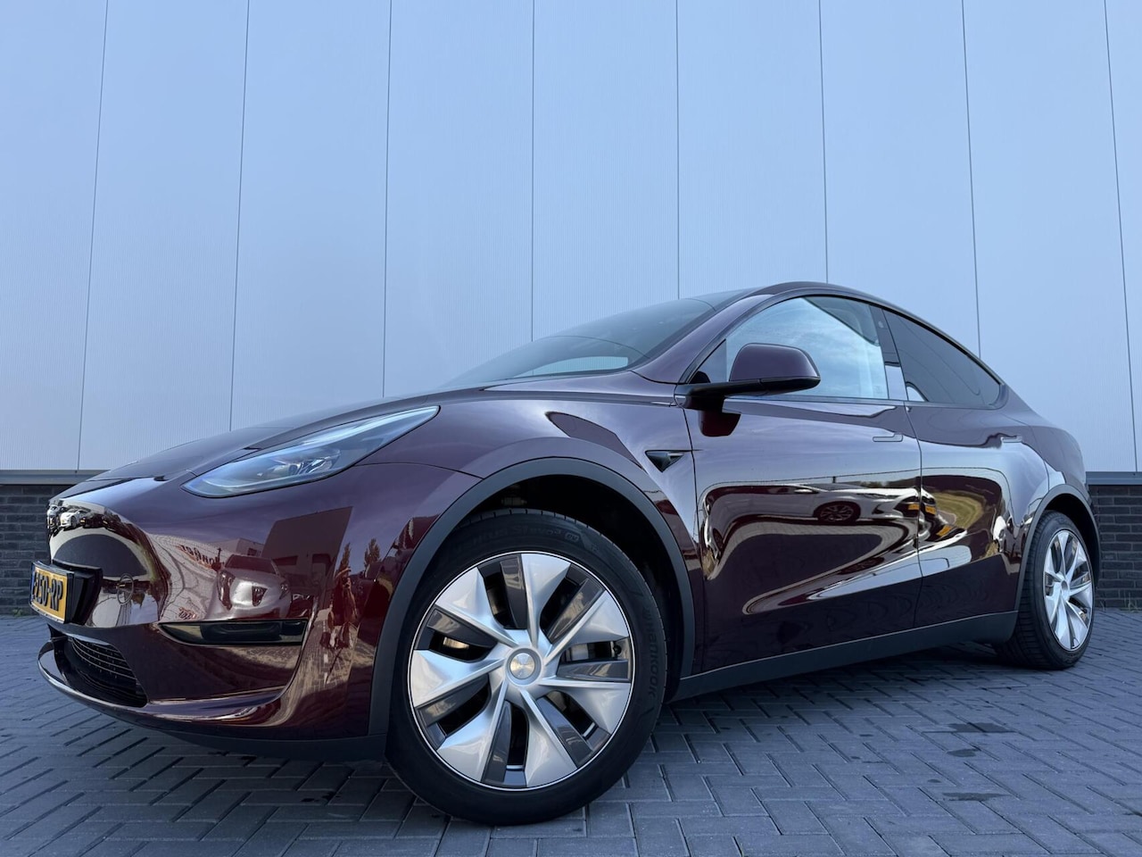 Tesla Model Y - Long Range RWD 75 kWh Long Range RWD 75 kWh - AutoWereld.nl
