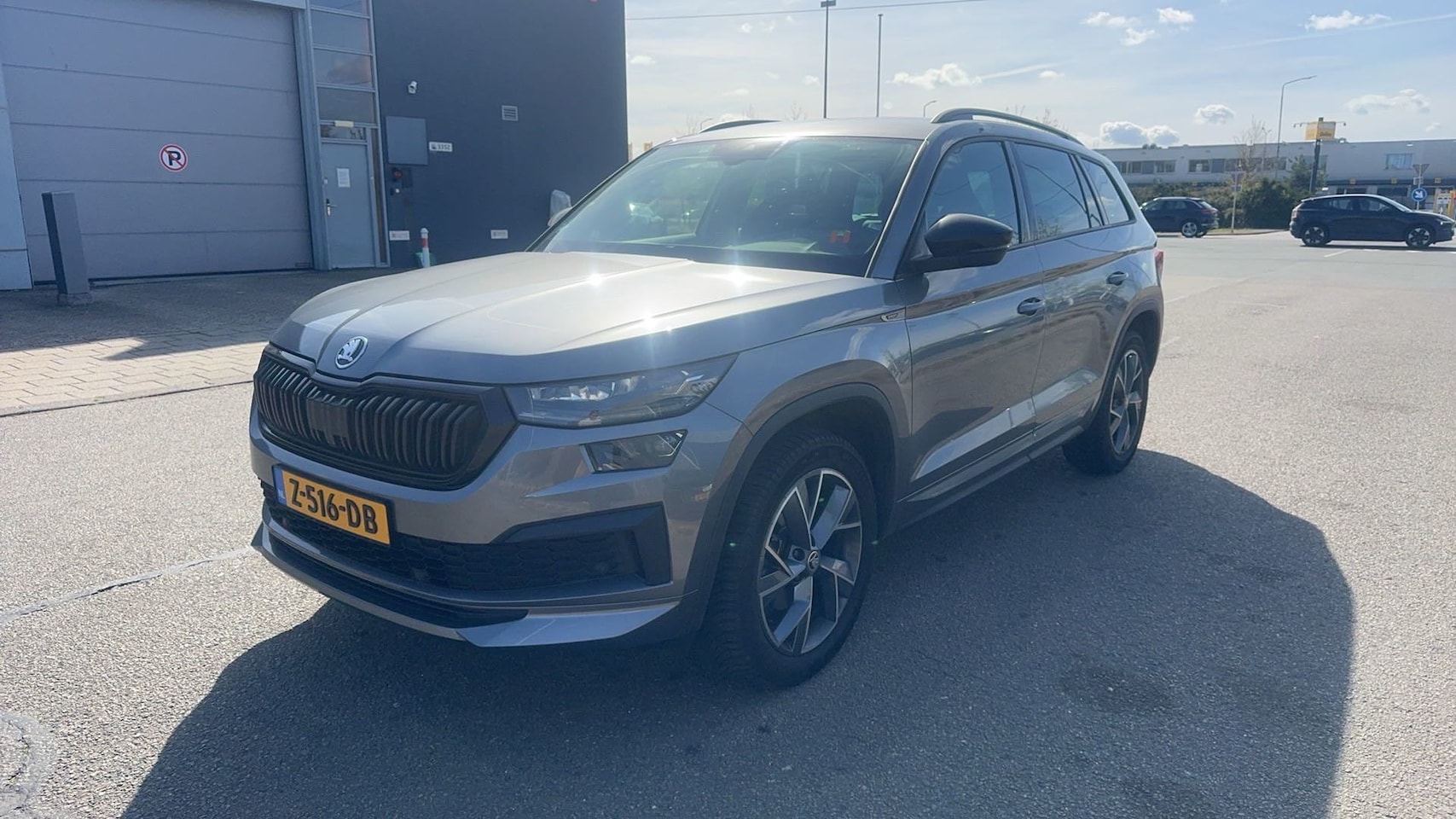 Skoda Kodiaq - 1.5 TSI Sportline Business / Leder / Automaat - AutoWereld.nl