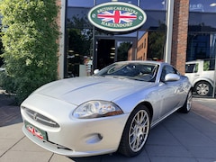 Jaguar XK - 4.2 V8 Coupé