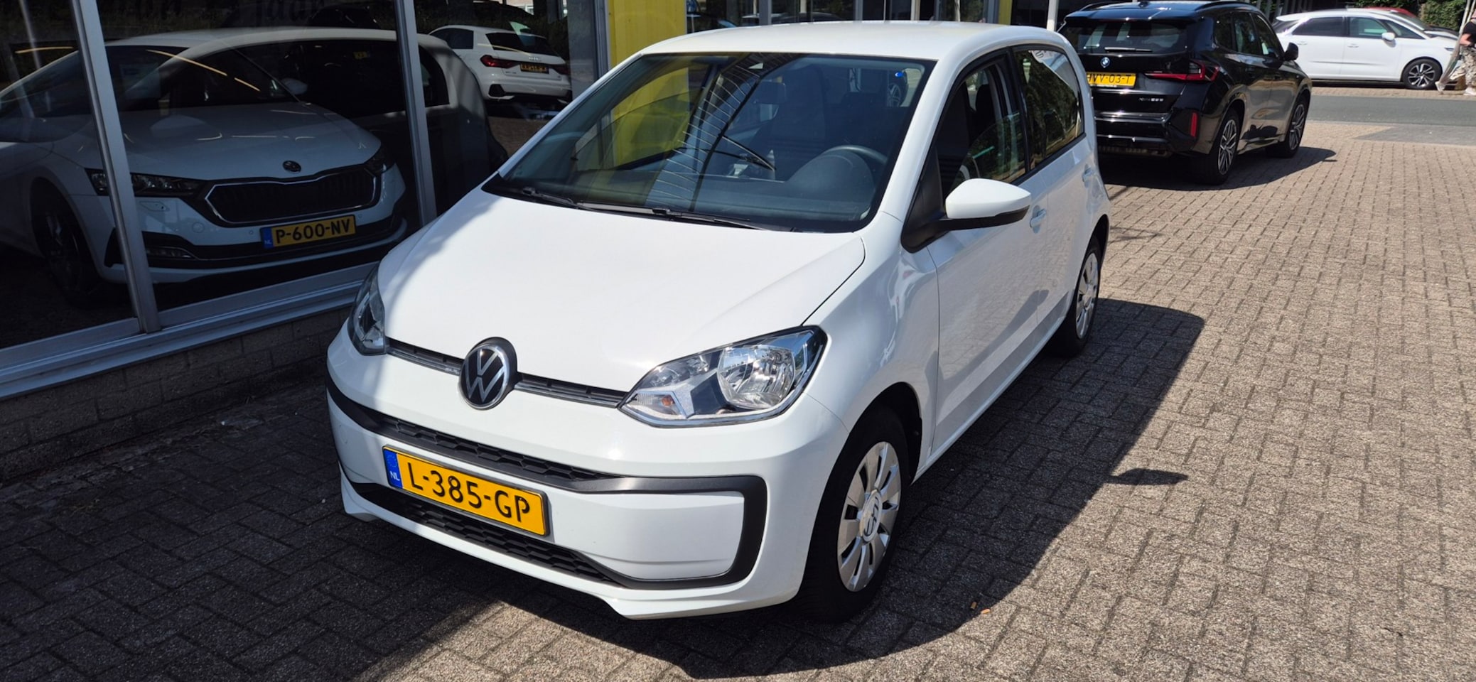 Volkswagen Up! - 1.0 1.0 - AutoWereld.nl