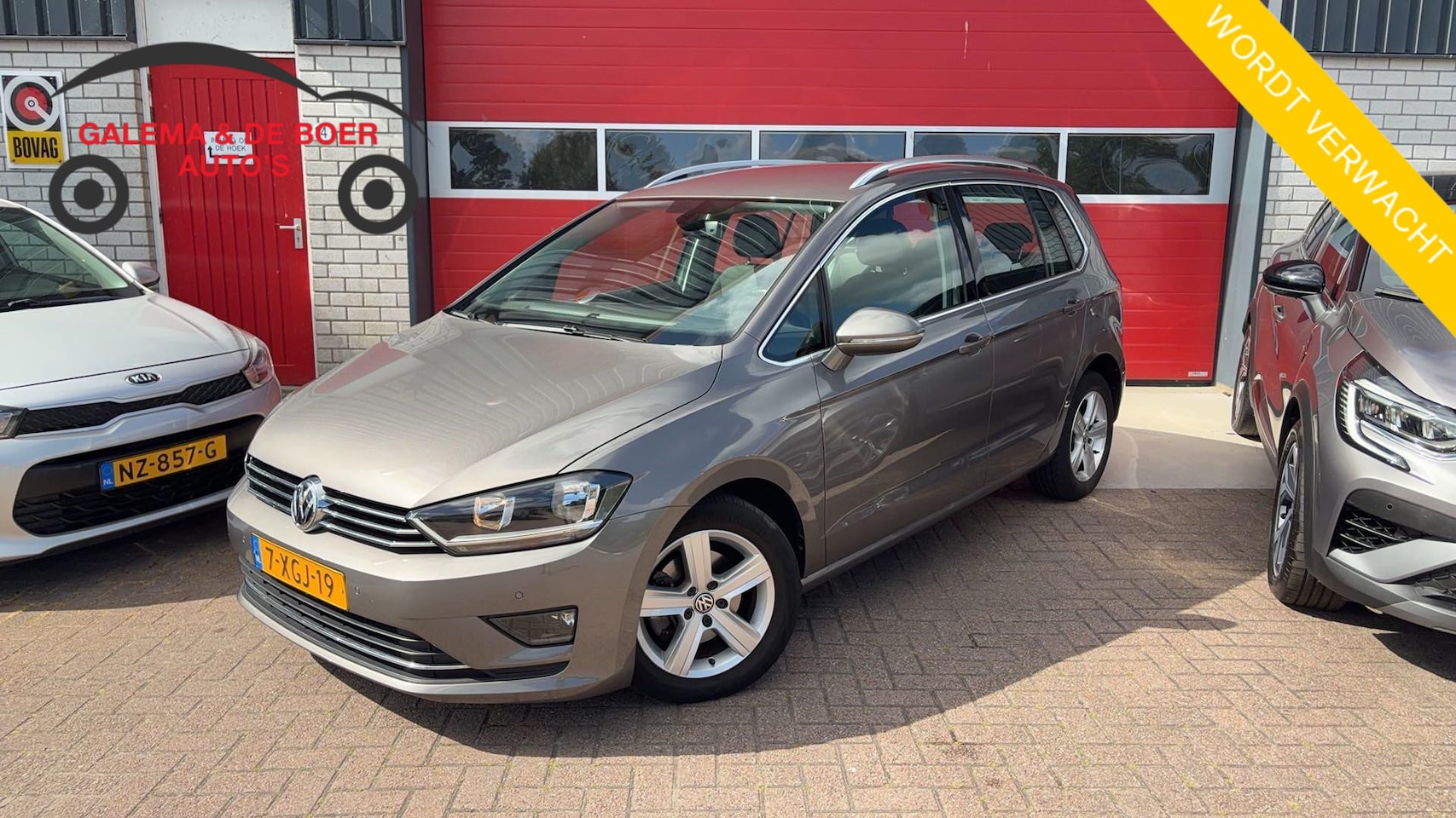 Volkswagen Golf Sportsvan - 1.4 TSI Highline AUTOMAAT / PDC V+A / CLIMA / CRUISE / MFS - AutoWereld.nl
