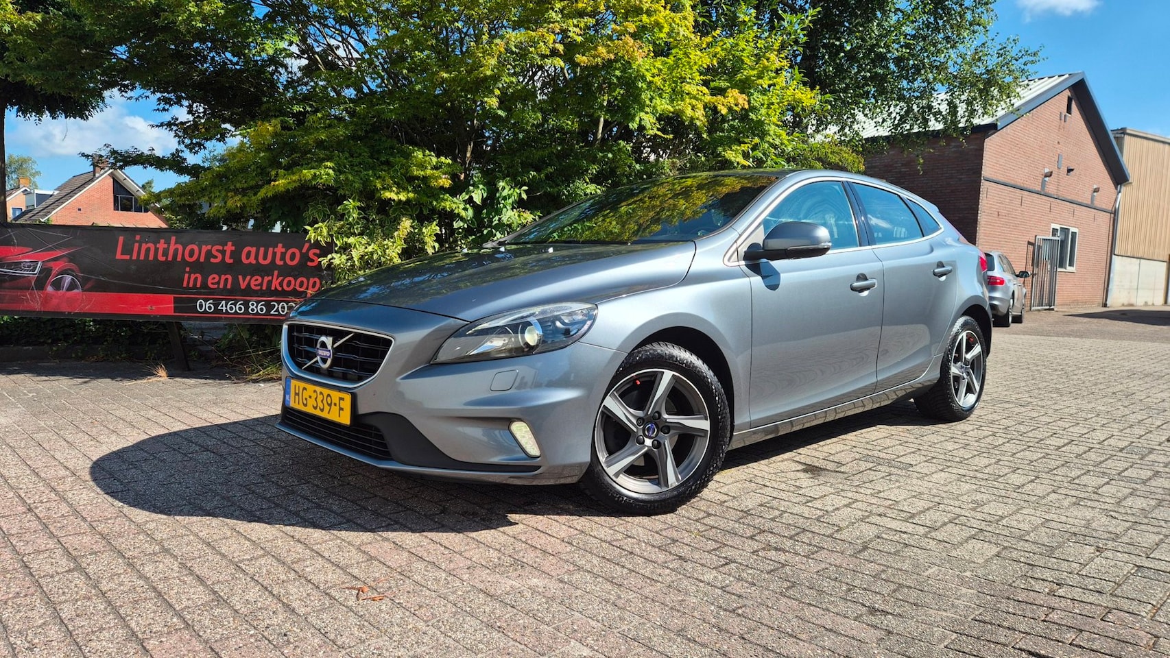 Volvo V40 - 2.0 D2 R-Design Business 2015 - AutoWereld.nl