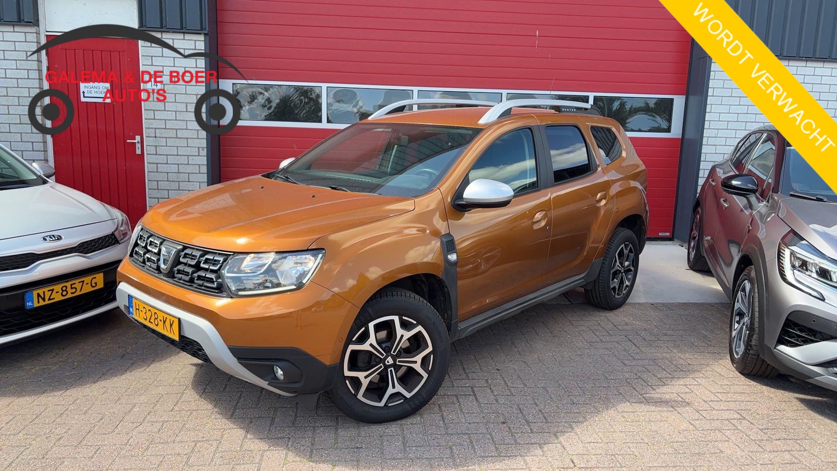 Dacia Duster - 1.0 TCe Prestige CAMERA / TREKHAAK / AIRCO / LED / CRUISE / CARPLAY / DAB / NAVI / LMV - AutoWereld.nl
