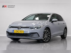 Volkswagen Golf - 1.0 TSI Life Business |Carplay|Stoelverwrming|