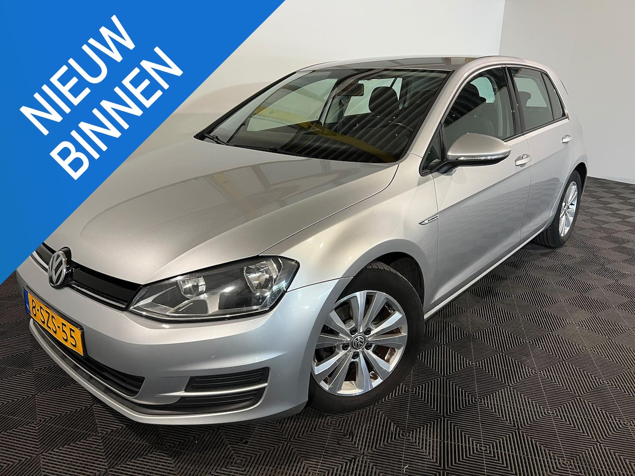 Volkswagen Golf - 1.6 TDI Comfortline BlueMotion Hatchback - AutoWereld.nl