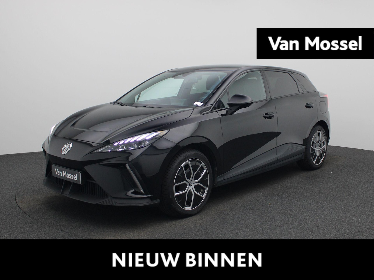 MG MG4 - Long Range Luxury 64 kWh - AutoWereld.nl