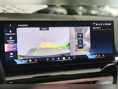 BMW 5-serie - 530e M Sport Automaat / Panoramadak / Bowers & Wilkins / Adaptieve LED / Parking Assistant