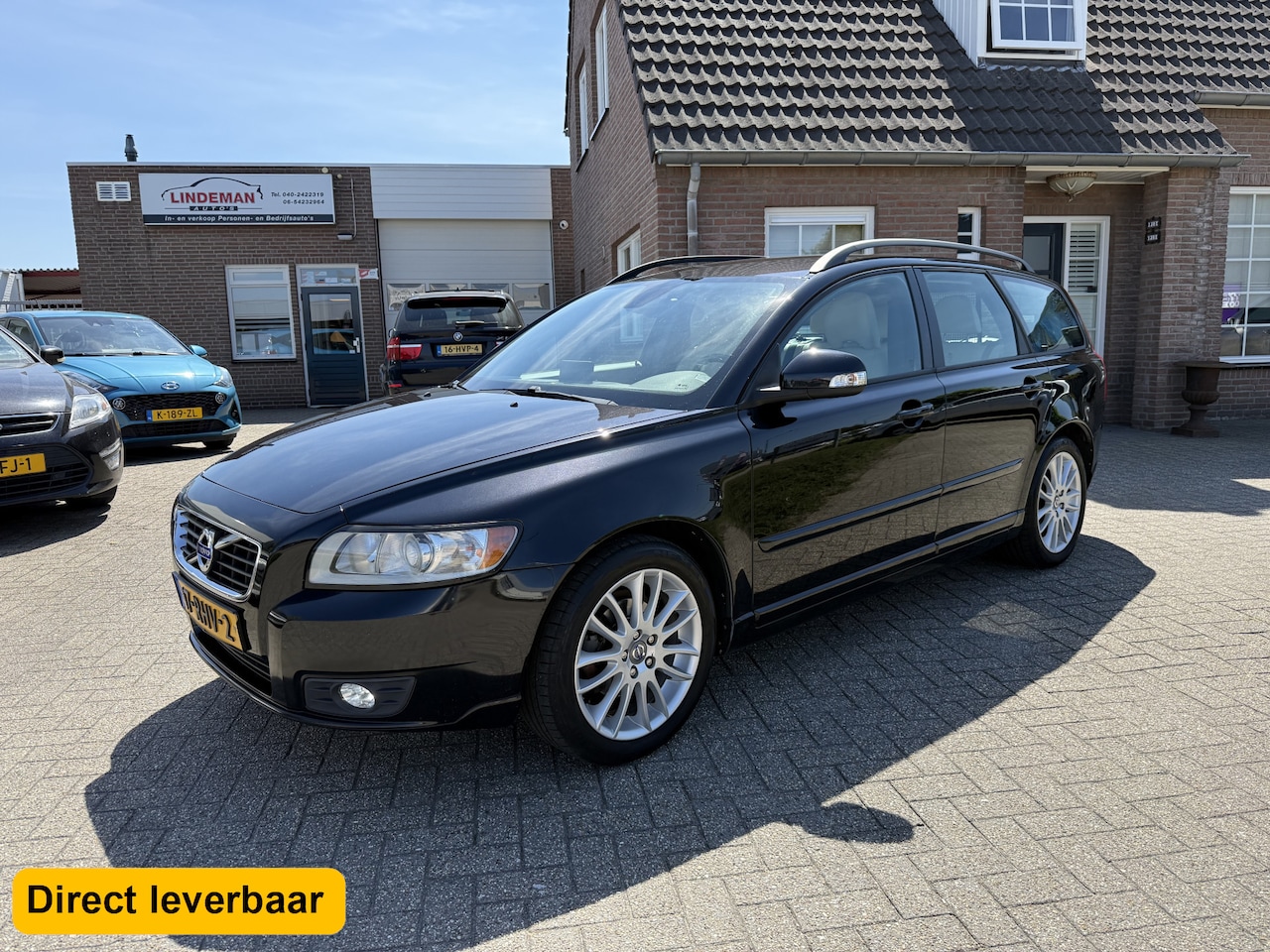 Volvo V50 - 2.0 Pro Edition Navigatie Leder Cruisecontr. Org. Nederlands - AutoWereld.nl