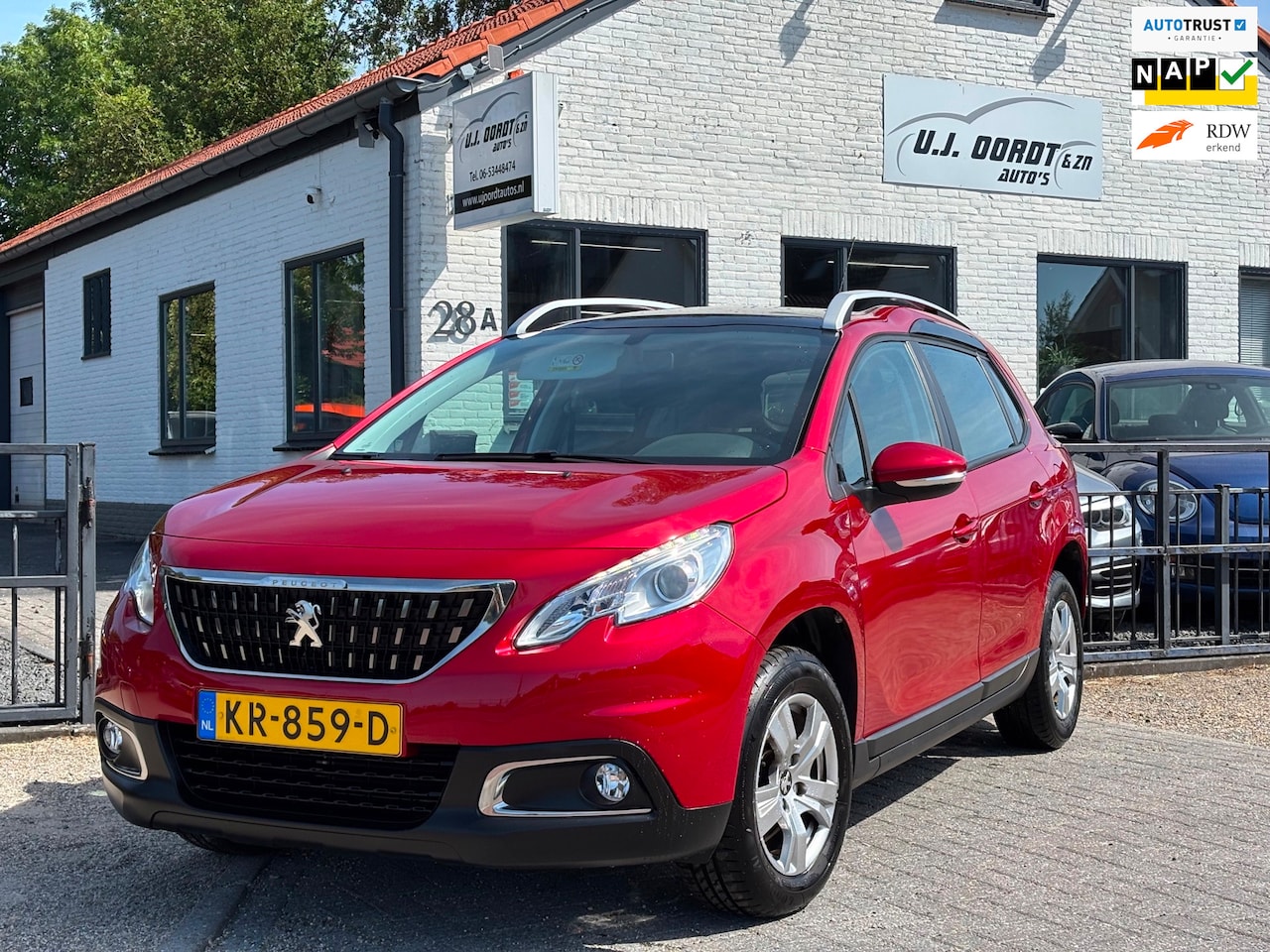 Peugeot 2008 - 1.2 PureTech Blue Lion 1e eigenaar! Netjes! - AutoWereld.nl