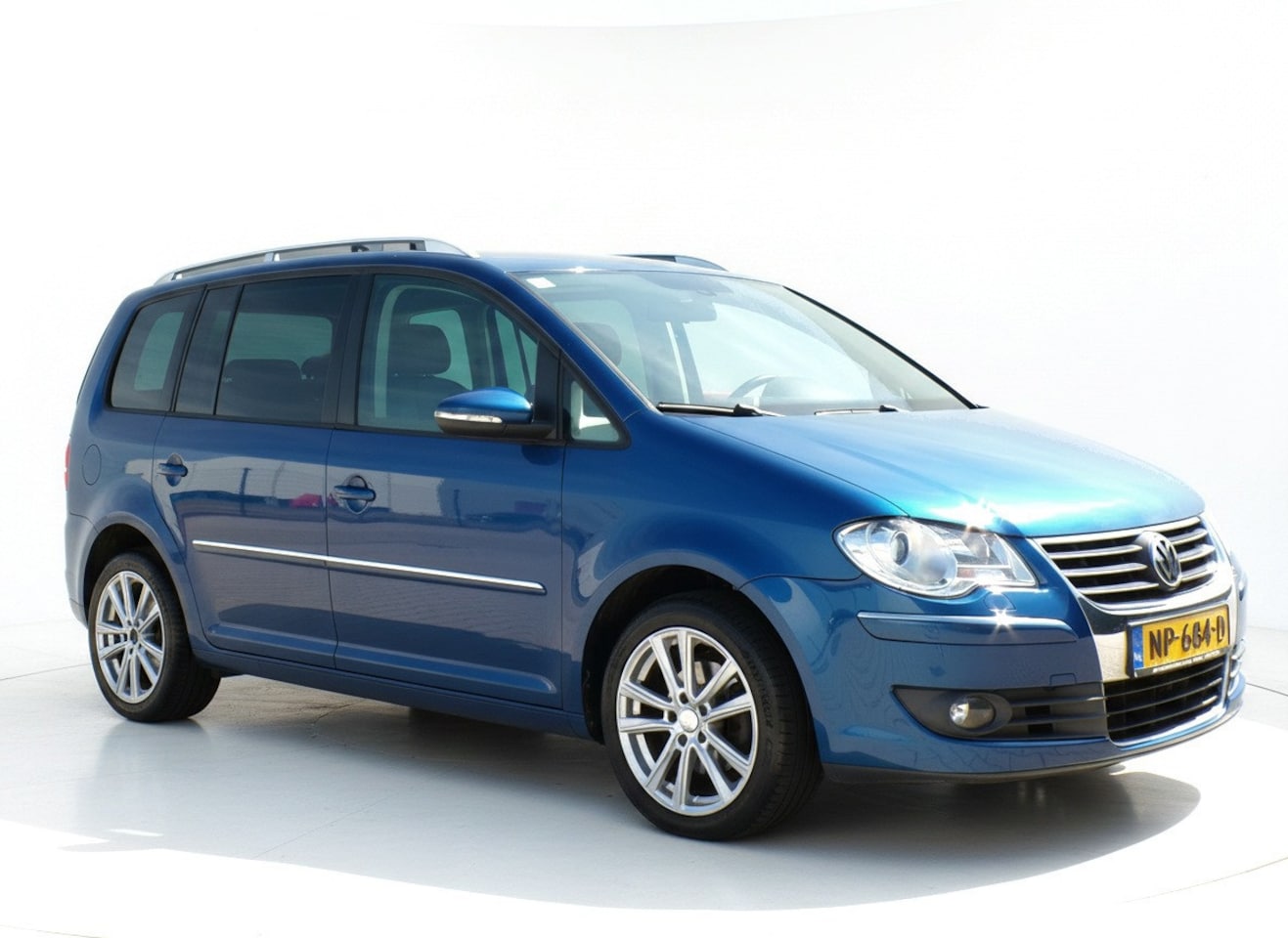 Volkswagen Touran - 1.4 TSI Highline Clima/Navi/Stoelverw!! - AutoWereld.nl
