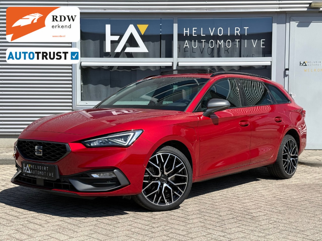 SEAT Leon Sportstourer - 1.4 TSI eHybr. FR | PANO | MEMORY | CAMERA - AutoWereld.nl