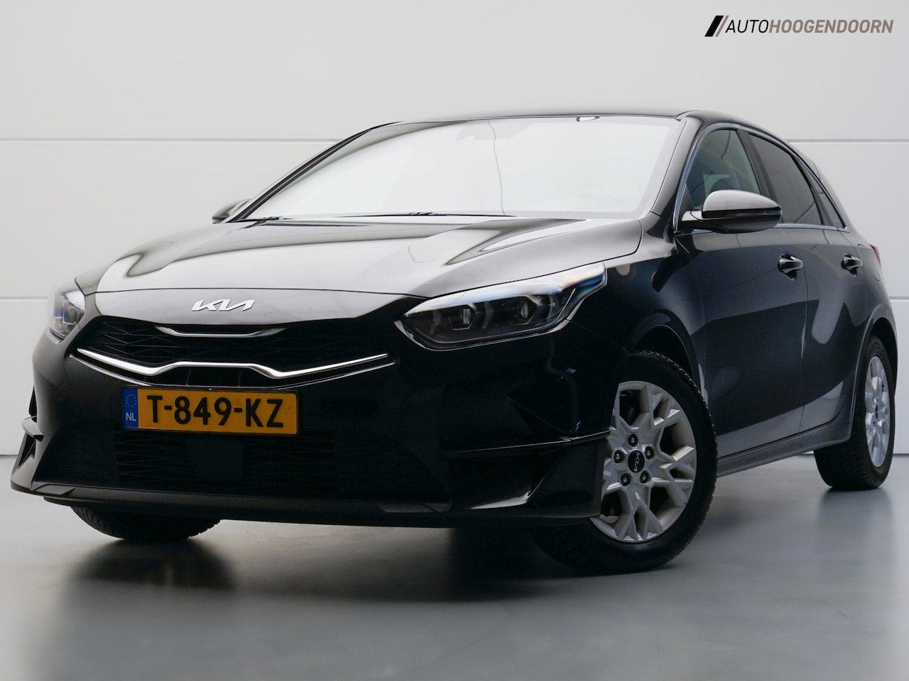 Kia Cee'd - Ceed 1.5 T-GDi MHEV DynamicLine Sport (APPLE CARPLAY,LED VERLICHTING,CAMERA,ADAPTIVE CRUIS - AutoWereld.nl