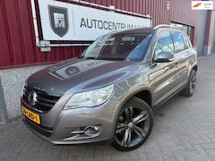 Volkswagen Tiguan - 2.0 TSI Comfort&Design 4Motion // Automaat //