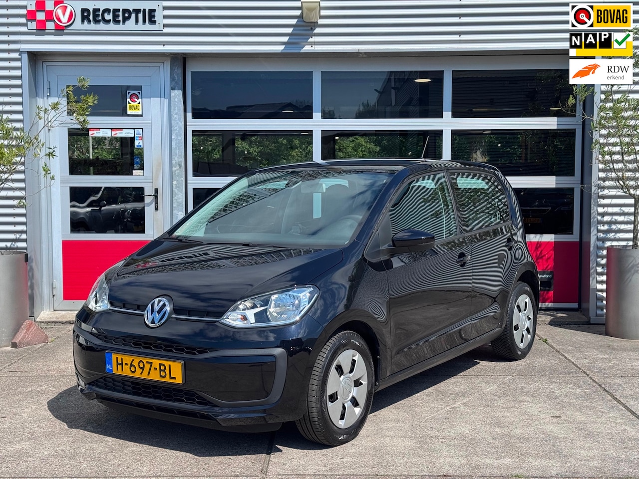 Volkswagen Up! - 1.0 BMT move up! Airco / Bluetooth / Elekt.Ramen / Org-Ned - AutoWereld.nl