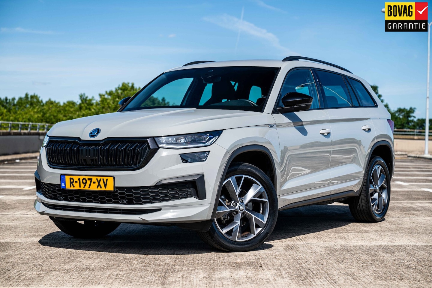 Skoda Kodiaq - 1.5 TSI Sportline Business | Automaat | Airco/Clima | Cruise Control | Achteruitrijcamera - AutoWereld.nl
